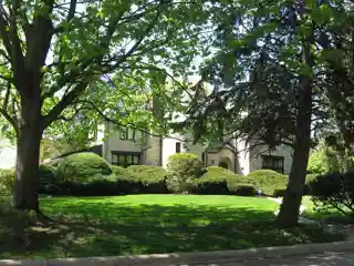 George John Wolf House