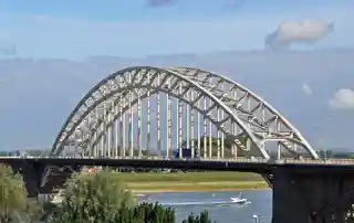 Waalbrug