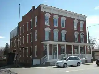 Merritt Beach & Son Building
