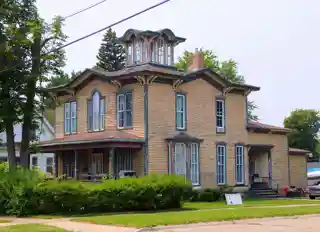 Wenzel House