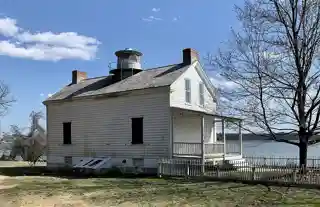 Jones Point Light