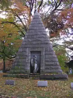 Cedar Hill Cemetery