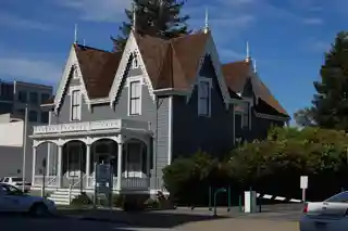 Lathrop House