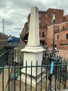 Chesapeake and Ohio Canal commemorative obelisk