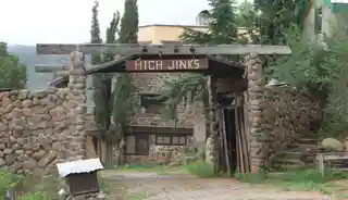 La Casa del High Jinks