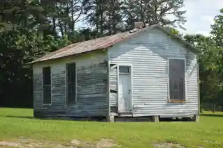 Estaline Schoolhouse