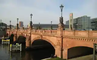 Moltke Bridge (Moltkebrücke)