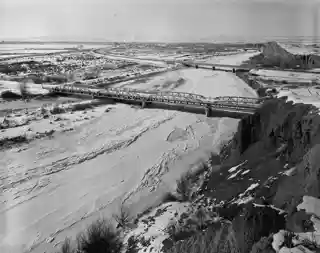 EJZ Bridge over Shoshone River