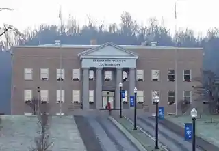 Pleasants County Courthouse