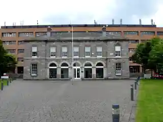Beggars Bush Barracks