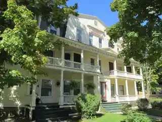 Argent Apartments
