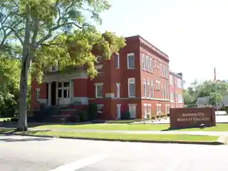 Eleventh Street School