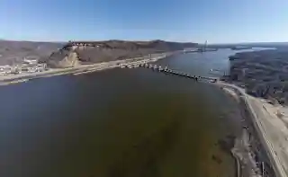 Lock and Dam No. 8
