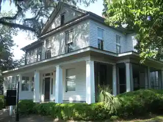 Calhoun Street Historic District