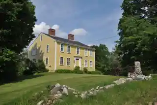 Deacon Hutchins House