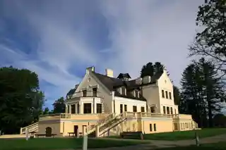 Boja Manor