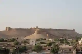 Kot Diji Fort ڪوٽ ڏيجي جو قلعو