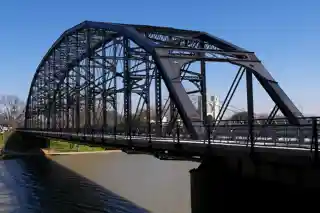 Washington Avenue Bridge