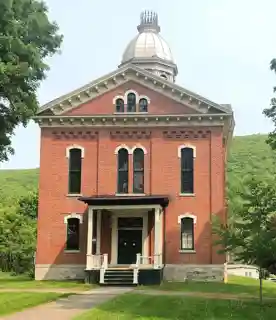 Naples Memorial Town Hall