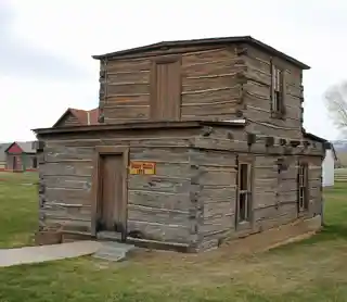 Baker, Jim, Cabin