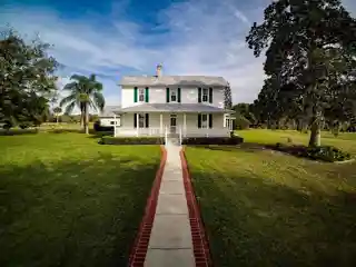 Field Manor