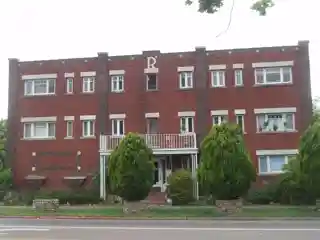 Hillcrest Apartments