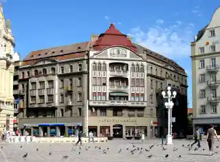 Weiss Palace