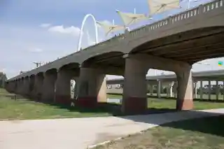 Ronald Kirk Pedestrian Bridge
