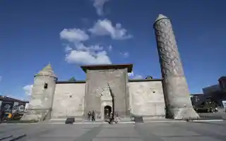 Yakutiye Medrese