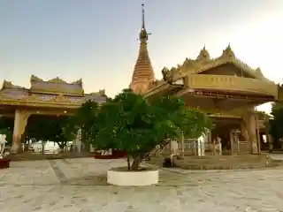 Shwethalyaung Pagoda