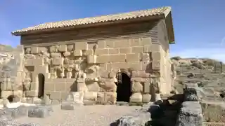 Los Bañales