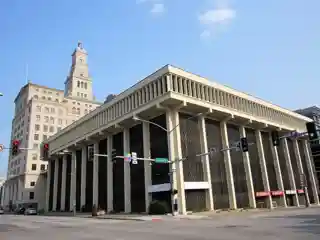 Davenport Bank and Trust