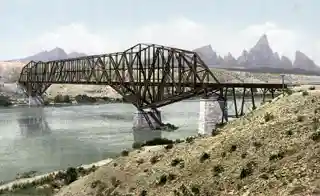 Red Rock Bridge