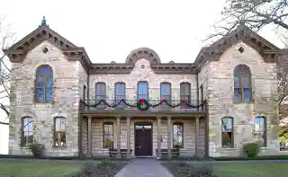 Pioneer Memorial Library