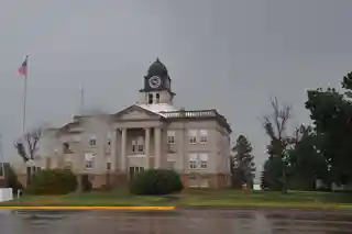 Sully County Courthouse