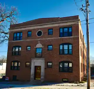 Bryn Mawr Apartments