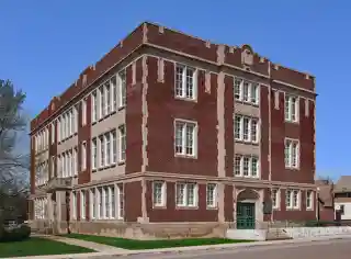 Lincoln School Building