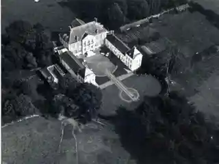 Spiere Castle