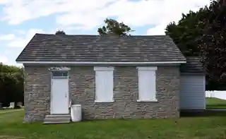 Pleasant Grove School