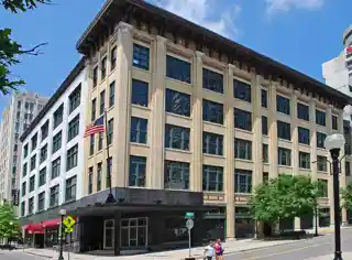 Caster–Knott Building
