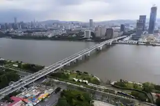 Pazhou Bridge