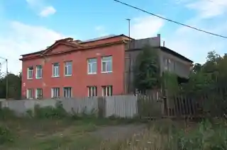 The hospital building of Kamensk Ironworks