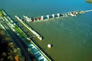 Lock and Dam No. 22