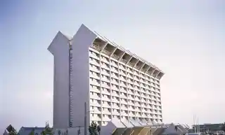 Laleh International Hotel