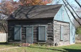 Old Log Cabin