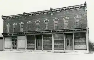Parker and Dunstan Hardware/Dr. E. D. Lewis Building