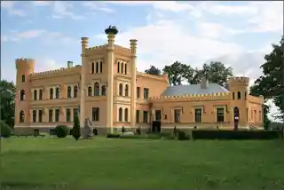 Gārsene Manor