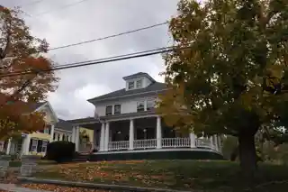 Viola Coombs House