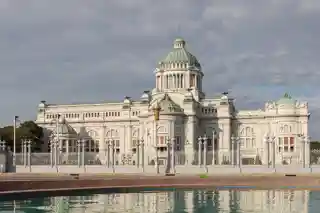 Ananta Samakhom Throne Hall  พระที่นั่งอนันตสมาคม