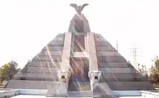 Monumento a la Raza (Mexico City)